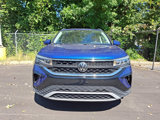 Used 2024 Volkswagen Taos SE image 2