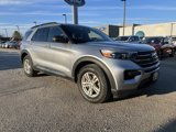 Used 2020 Ford Explorer XLT w/ Comfort Package image 2