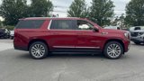 Used 2023 GMC Yukon XL Denali w/ Advanced Technology Package image 3