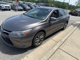Used 2017 Toyota Camry SE image 2