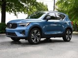 Used 2023 Volvo XC40 B5 Plus w/ Driver Assist Package image 3