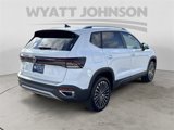 New 2025 Volkswagen Taos SE image 5