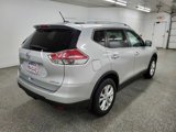 Used 2015 Nissan Rogue SV w/ SV Premium Package image 4