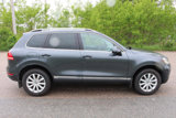 Used 2011 Volkswagen Touareg Sport image 6