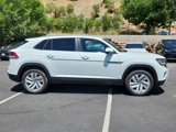 Used 2021 Volkswagen Atlas Cross Sport SE w/ Panoramic Sunroof Package image 2