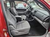 Used 2014 Toyota Tacoma 4x4 Regular Cab image 4