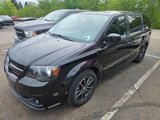 Used 2015 Dodge Grand Caravan SXT w/ Blacktop Package image 3