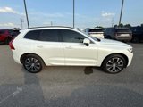 Used 2022 Volvo XC60 B5 Momentum w/ Advanced Package image 3