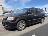 Used 2014 Chrysler Town & Country Touring w/ Driver Convenience Group image 3