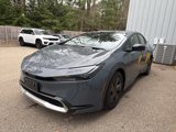Used 2024 Toyota Prius Prime SE image 3