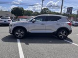 Used 2025 Volvo XC40 B5 Core image 4