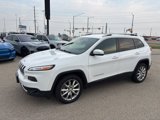 Used 2018 Jeep Cherokee Limited image 2