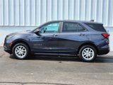 Used 2022 Chevrolet Equinox LS w/ LS Convenience Package image 2