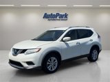 Used 2016 Nissan Rogue SV image 3
