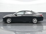 Used 2023 Hyundai Elantra SE image 3