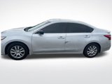 Used 2017 Nissan Altima 2.5 S w/ Power Driver Seat Package image 2