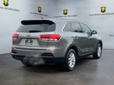 Used 2017 Kia Sorento LX image 5