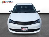 Used 2023 Chrysler Voyager LX image 3