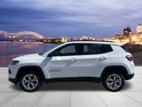 New 2025 Jeep Compass Latitude image 2