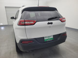 Used 2018 Jeep Cherokee Latitude w/ Altitude Package image 6