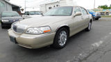 Used 2009 Lincoln Town Car Signature Limited image 2