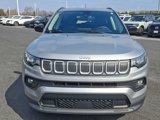 Used 2022 Jeep Compass Latitude image 2