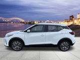 Used 2024 Nissan Kicks SV image 2