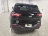 Used 2017 Jeep Cherokee Latitude image 5