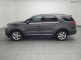 Used 2019 Ford Explorer XLT image 2