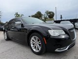 Used 2015 Chrysler 300 C image 3