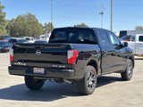 Used 2023 Nissan Titan SV image 3