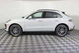 Used 2025 Porsche Macan image 2