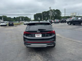 Used 2023 Hyundai Santa Fe SEL w/ Premium Package image 6
