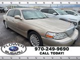 Used 2005 Lincoln Town Car Signature image 2