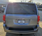Used 2018 Dodge Grand Caravan SE image 4