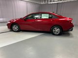 New 2025 Hyundai Elantra SE image 4