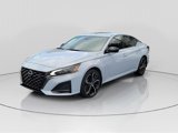 Used 2024 Nissan Altima 2.5 SR w/ SR Premium Package image 3