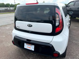 Used 2016 Kia Soul + image 6