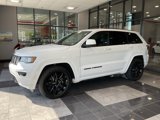 Used 2017 Jeep Grand Cherokee Altitude image 3