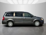 Used 2015 Chrysler Town & Country Touring w/ Driver Convenience Group image 3