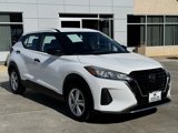 Used 2021 Nissan Kicks S image 2