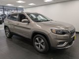 Used 2019 Jeep Cherokee Limited w/ Technology Group image 3