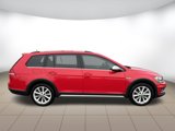 Used 2019 Volkswagen Golf Alltrack S image 2