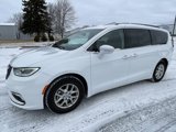Used 2022 Chrysler Pacifica Touring-L image 4