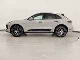 Used 2025 Porsche Macan image 2