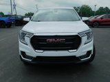 Used 2022 GMC Terrain SLE image 3