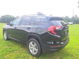Used 2022 GMC Terrain SLE w/ Driver Convenience Package image 5