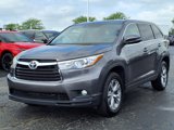 Used 2015 Toyota Highlander LE image 2