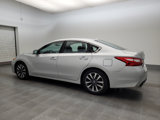 Used 2017 Nissan Altima 2.5 SV image 3