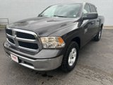 Used 2022 RAM 1500 Classic SLT image 3